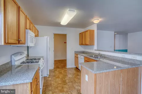 Kitchen - 32683 Seaview Loop, Millsboro, DE 19966 photo 4 of 7