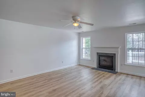 Living - 32683 Seaview Loop, Millsboro, DE 19966 photo 2 of 4