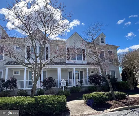 3 Clubhouse Dr # D, Ocean View, DE 19970