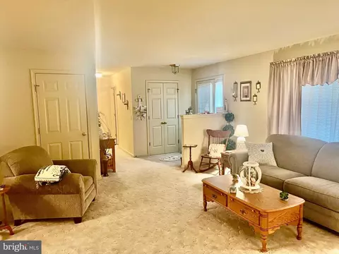 Living - 21147 Nib Ln, Georgetown, DE 19947 photo 9 of 11