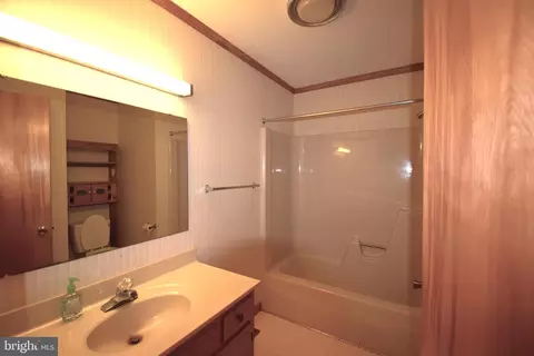 Bath - 4880 Melson Rd, Bridgeville, DE 19933 photo 1 of 3