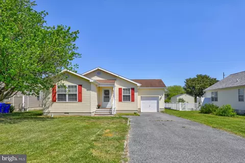 38205 Clover Ln, Frankford, DE 19945