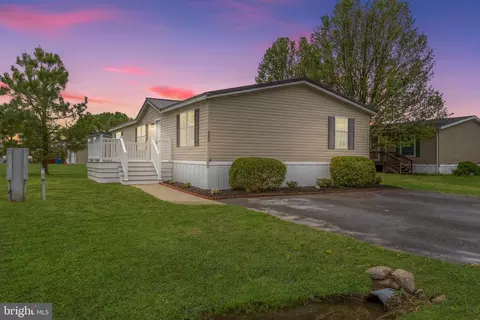 80 Hitch Pond Cir, Seaford, DE 19973