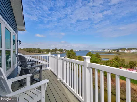 Exterior - 38136 River St #12, Ocean View, DE 19970 photo 6 of 14