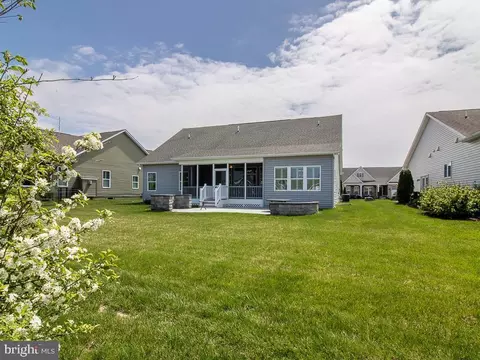 Exterior - 32063 Dean St, Lewes, DE 19958 photo 5 of 6