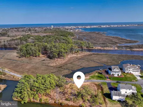 83 Robin Road, Rehoboth Beach, DE 19971