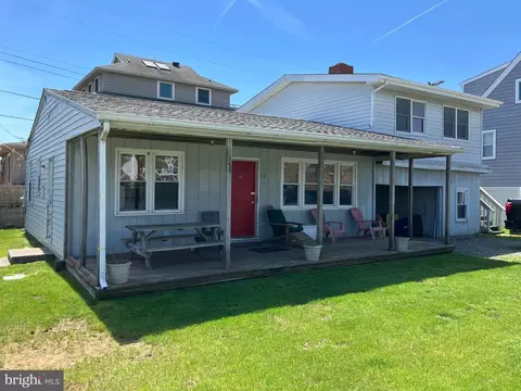 38744 Seagull Dr, Dewey Beach, DE 19971