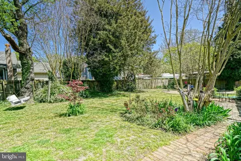 Exterior - 405 Chestnut St, Milton, DE 19968 photo 7 of 17