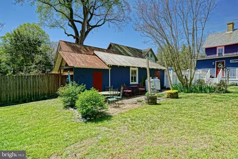 Exterior - 405 Chestnut St, Milton, DE 19968 photo 16 of 17