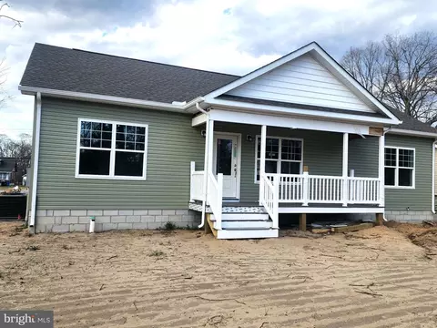 210 E 2nd St, Seaford, DE 19973