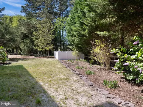 Exterior - 39078 Bayfront Dr, Ocean View, DE 19970 photo 6 of 14