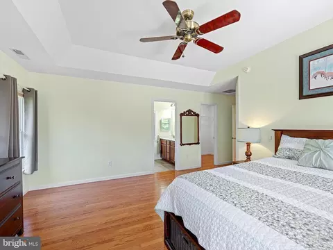 Bedroom - 39078 Bayfront Dr, Ocean View, DE 19970 photo 6 of 8