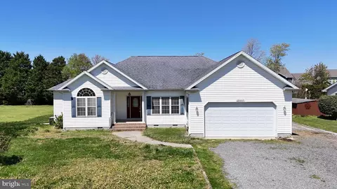 35609 Lucinda Dr, Ocean View, DE 19970