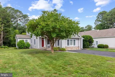 Exterior - 940 Turtle Dr, Bethany Beach, DE 19930 photo 2 of 7