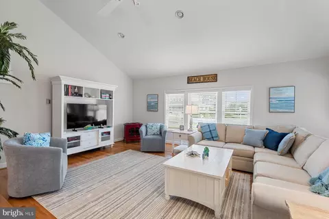 Living - 940 Turtle Dr, Bethany Beach, DE 19930 photo 1 of 5