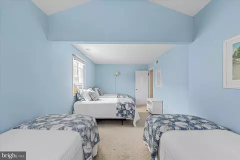 Bedroom - 940 Turtle Dr, Bethany Beach, DE 19930 photo 7 of 7