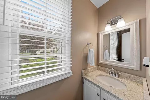 Bath - 940 Turtle Dr, Bethany Beach, DE 19930 photo 1 of 3