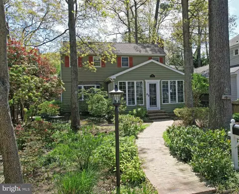 104 Henlopen Ave, Rehoboth Beach, DE 19971