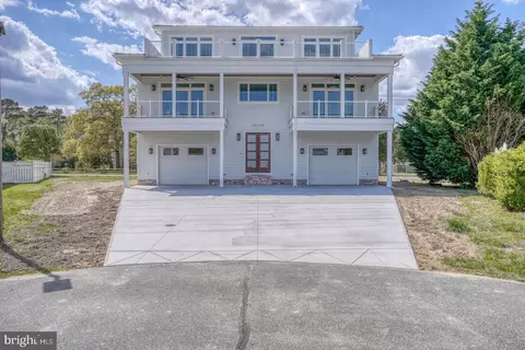 Exterior - 38744 Apple Ct, Ocean View, DE 19970 photo 3 of 13