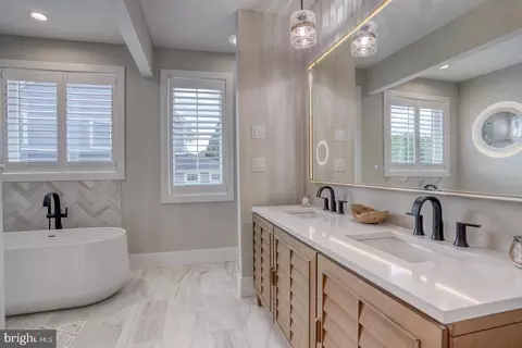 Bath - 38744 Apple Ct, Ocean View, DE 19970 photo 5 of 11