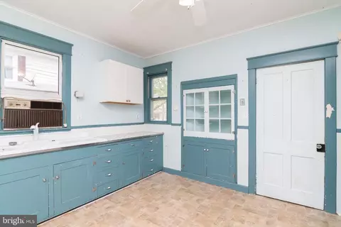 Kitchen - 422 N Pine St, Seaford, DE 19973 photo 3 of 3