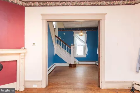 Entry Way - 422 N Pine St, Seaford, DE 19973 photo 1 of 2