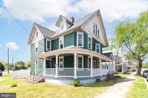 422 N Pine St, Seaford, DE 19973
