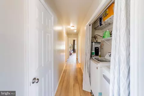 Entry Way - 14011 West Ct, Laurel, DE 19956 photo 1 of 1