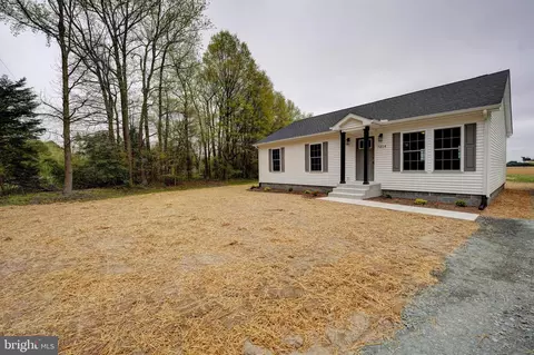 7214 Airport Rd, Laurel, DE 19956