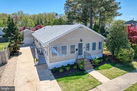 326 Laurel St, Rehoboth Beach, DE 19971