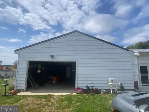 Exterior - 33228 Gordy Rd, Laurel, DE 19956 photo 6 of 6