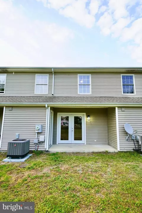 Exterior - 100 Laurel Ct #103, Laurel, DE 19956 photo 3 of 4