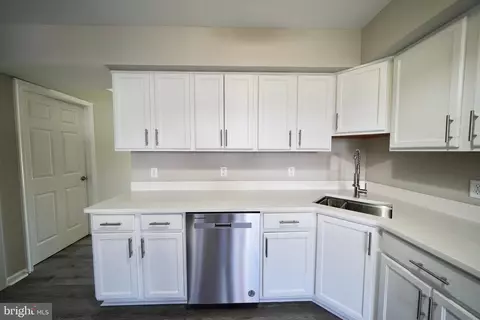 Kitchen - 100 Laurel Ct #103, Laurel, DE 19956 photo 5 of 6