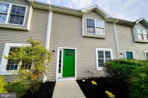 Exterior - 100 Laurel Ct #103, Laurel, DE 19956 photo 2 of 4