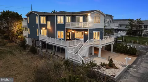 1707 Bay St, Fenwick Island, DE 19944