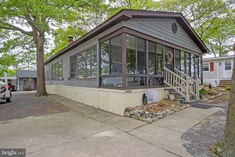 34999 Oak Dr, Lewes, DE 19958