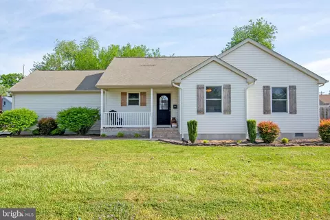 703 SE Se 3rd St, Milford, DE 19963