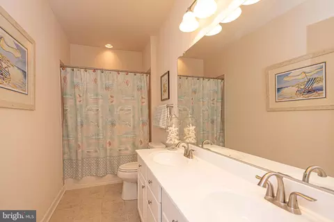 Bath - 22574 Grebe Ln, Ocean View, DE 19970 photo 6 of 7