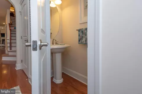 Entry Way - 22574 Grebe Ln, Ocean View, DE 19970 photo 3 of 11