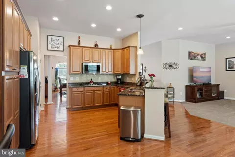 Kitchen - 30954 Scissorbill Rd, Ocean View, DE 19970 photo 2 of 2