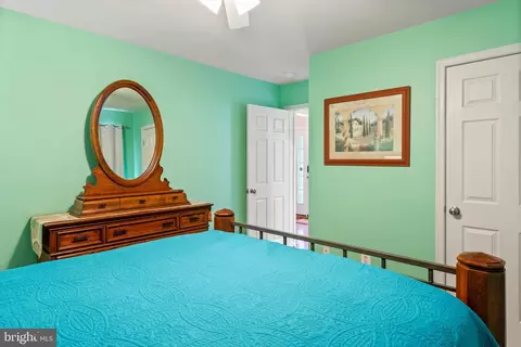 Bedroom - 30954 Scissorbill Rd, Ocean View, DE 19970 photo 2 of 4