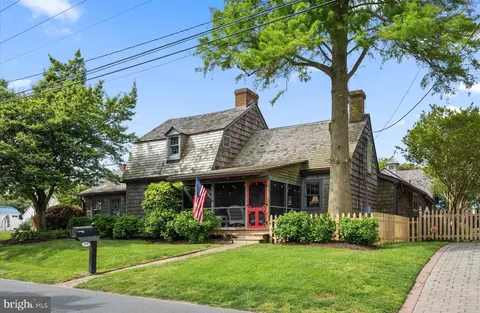 136 Gills Neck Rd, Lewes, DE 19958