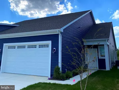 301 Waterside Sq, Bridgeville, DE 19933