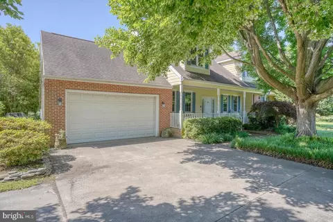 Exterior - 35722 Cutter Ct, Lewes, DE 19958 photo 3 of 12