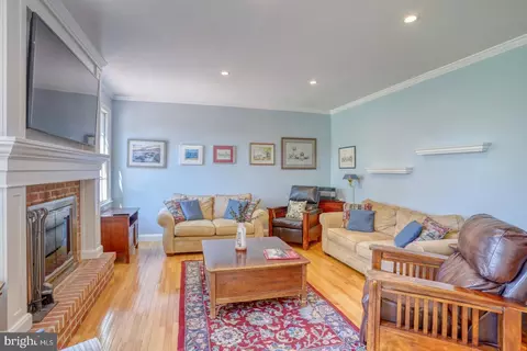 Living - 35722 Cutter Ct, Lewes, DE 19958 photo 2 of 4