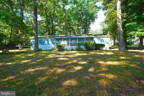 22866 Pine Rd, Lewes, DE 19958