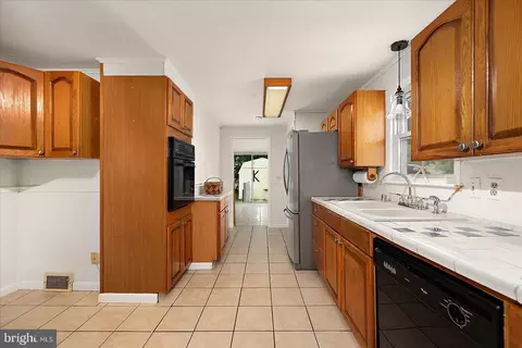 13 Evans Ave, Ocean View, DE 19970 photo 10