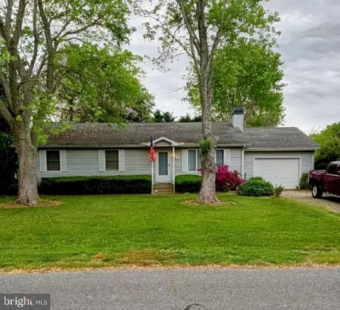 18249 Holly Ln, Lewes, DE 19958
