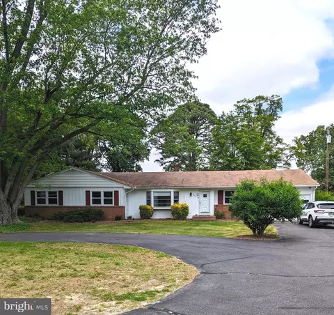 7519 Rivershore Dr, Seaford, DE 19973