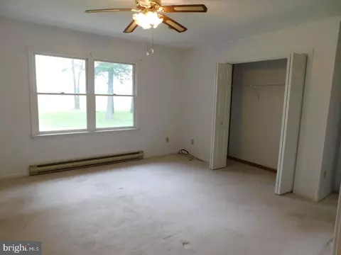 Bedroom - 16154 Progress School Rd, Bridgeville, DE 19933 photo 1 of 5